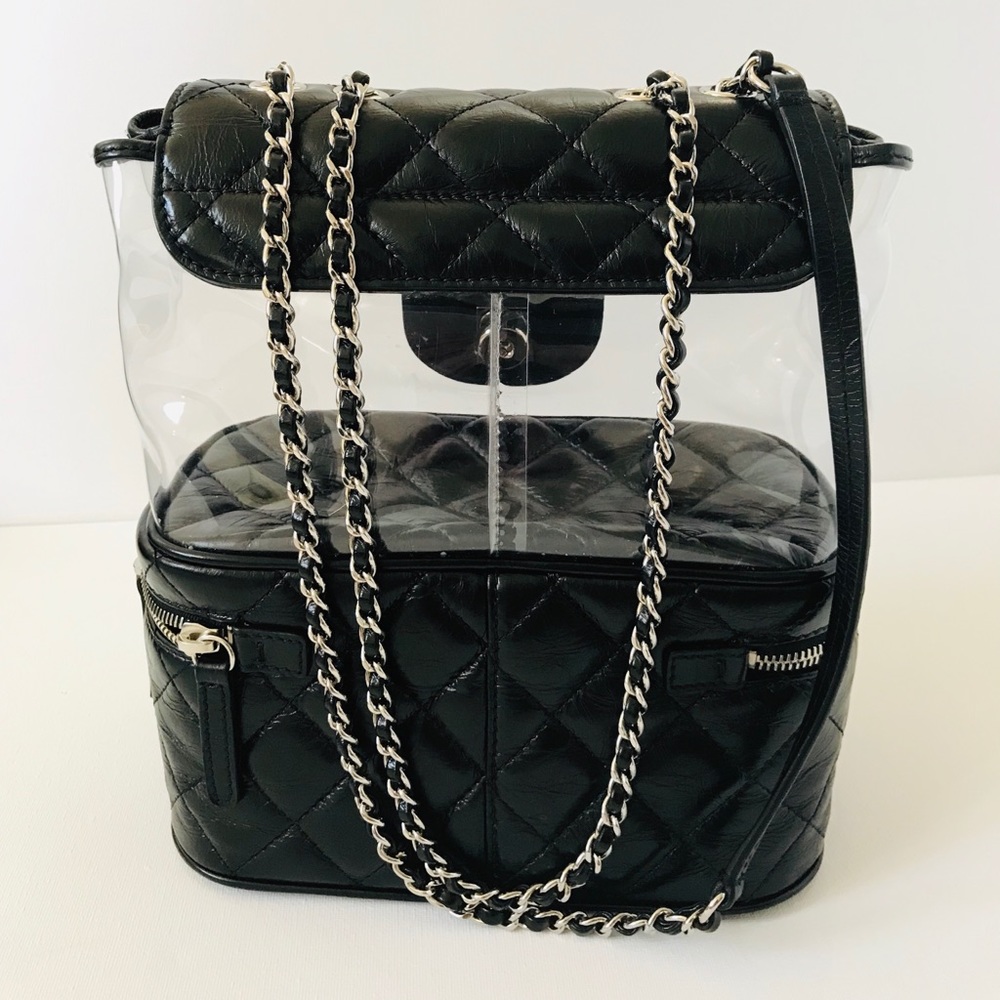 Zip Around PVC Flap Bag Quilted Crumpled Calfskin - Picture 3 of 9